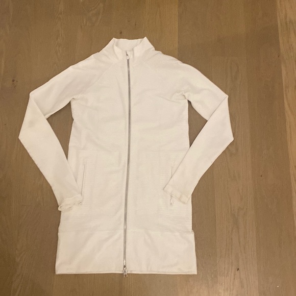 Athleta Tops - Athleta oversized Zip up sweater